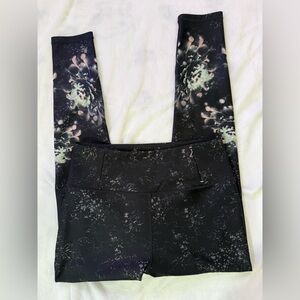 Calia by Carrie Underwood Stylish Black Floral Women’s Leggings Size Large